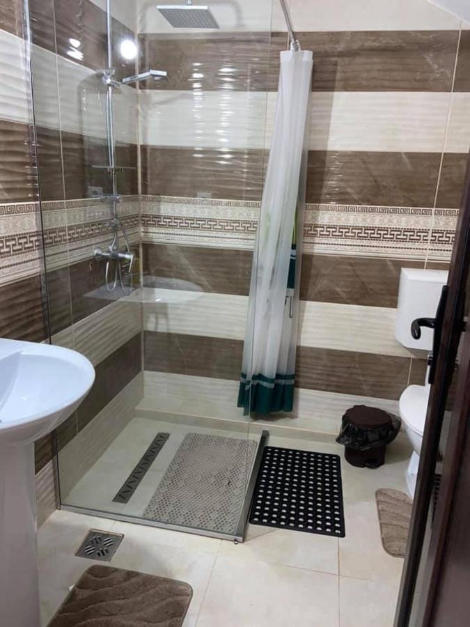 Pensiunea Casa Deny Novaci-Străini Exteriör bild