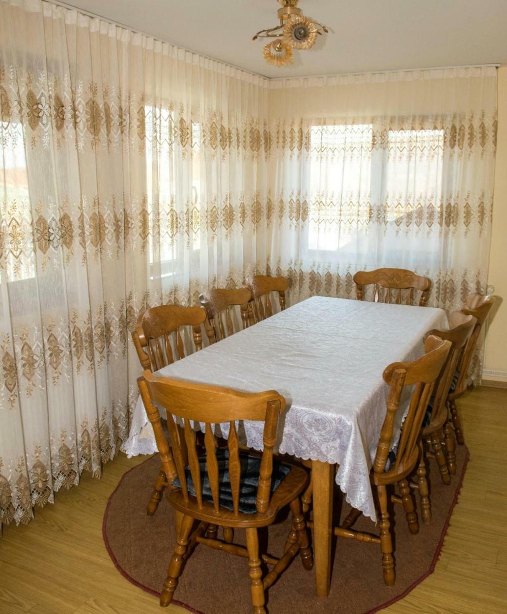Pensiunea Casa Deny Novaci-Străini Exteriör bild